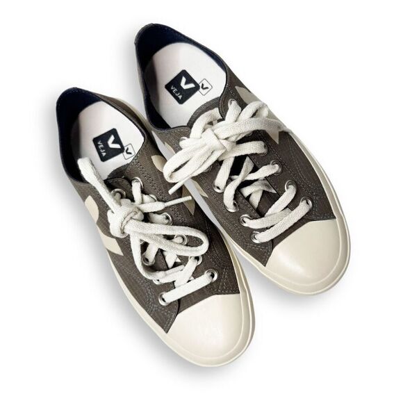 Veja Wata II Low-Top Sneakers in Neutral Grey Green Women’s Kids Size 5 EUR 36 - Picture 3 of 9